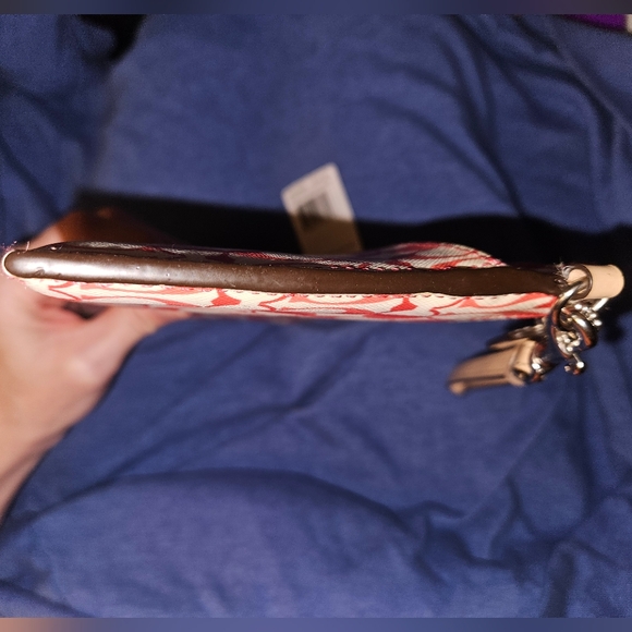 EUC Coach Peyton Dream Large Wristlet*Retails$239 - Picture 15 of 16